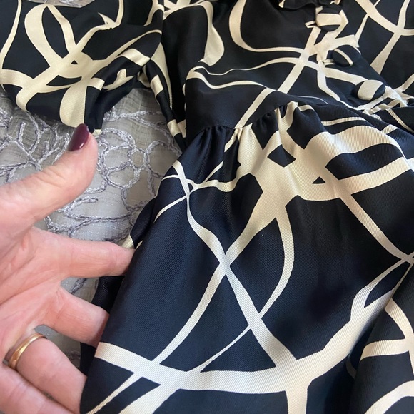 J Crew Sz 4 Black & Cream Silk Abstract Ruffle Collar Dress - Picture 4 of 16